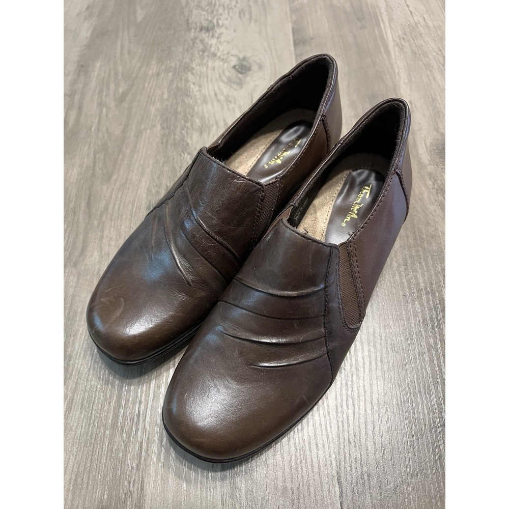 Thom McAn‎ Women's Deidre Heeled Loafers Leather Shoes Slip-on Sz 7 EUC